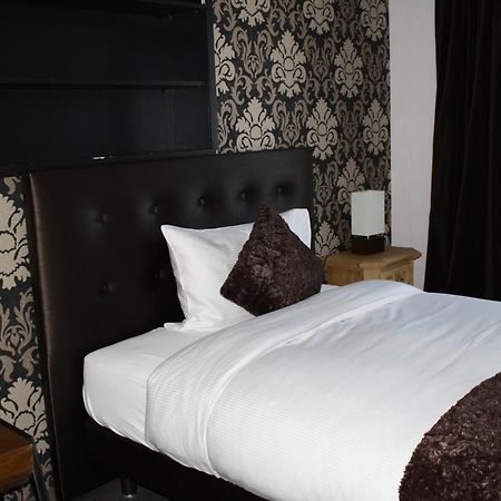 Hotel De La Gare Monthey Zewnętrze zdjęcie