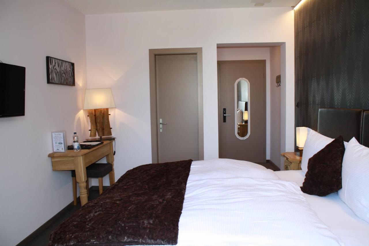 Hotel De La Gare Monthey Zewnętrze zdjęcie