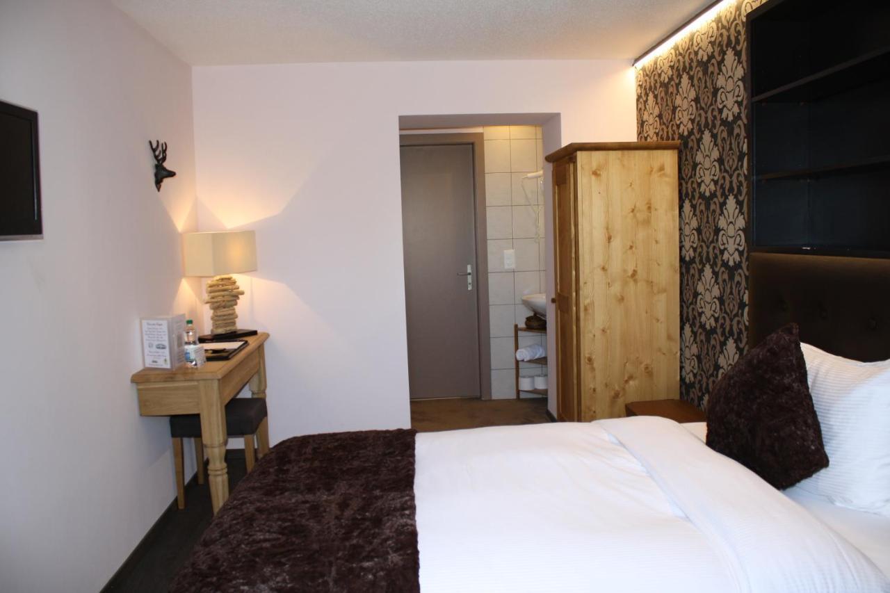 Hotel De La Gare Monthey Zewnętrze zdjęcie