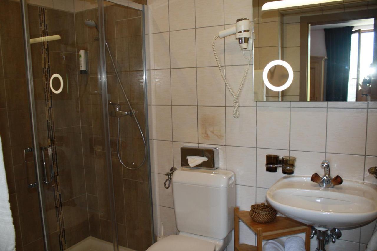 Hotel De La Gare Monthey Zewnętrze zdjęcie