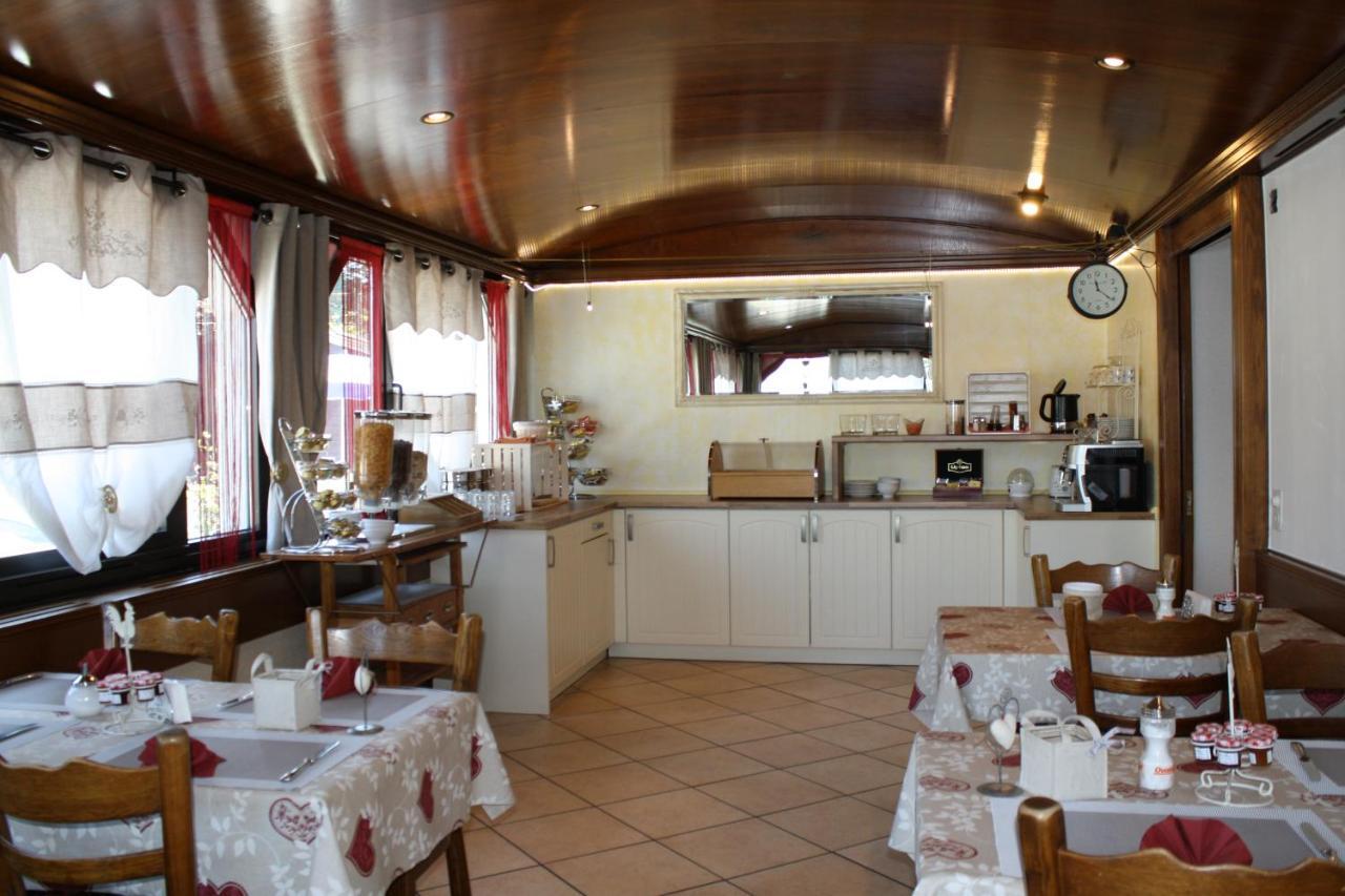 Hotel De La Gare Monthey Zewnętrze zdjęcie